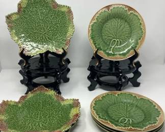 Bordallo Pinheiro, Portugal, 4 Salad Plates And 3 Leaf Shaped Serving Plates