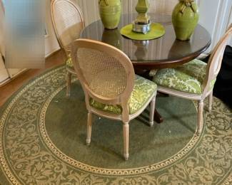 Kitchen Table With Glasstop And 4 Chairs With Decor  Area Rug