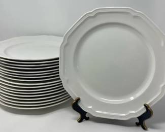 Mikasa Ultima Super Strong Fine China, Antique White Set Of 18 Dinner Plates