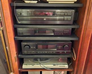 LOTS OF STERO EQUIPMENT