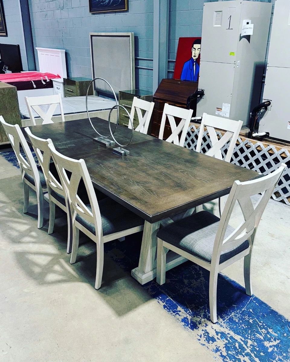 New Dining Room Table and Chairs New Orlando Estate Auction Dining Table & Chairs Orlando Estate Auction