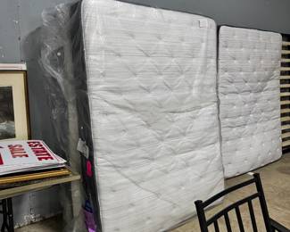 Queen Mattresses Orlando Estate Auction