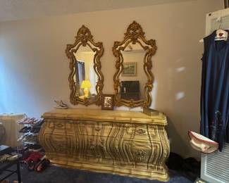Amazing dresser with 2 mirrors