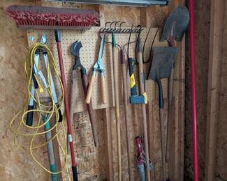 Yard Tools 