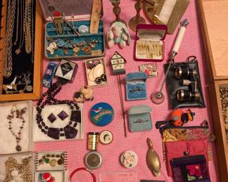 vintage jewelry