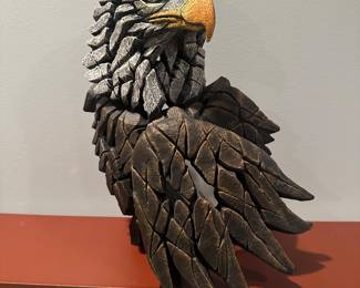 Eagle sculpture 