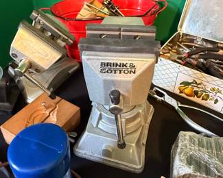 Brink & Cotton "Vise-Mate" Swivel Base Vise