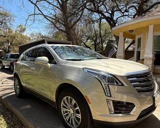 2017 Cadillac XT5 - 26,000 miles