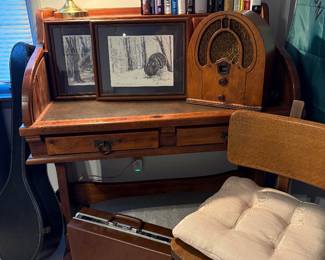 Rolltop Desk & Chair