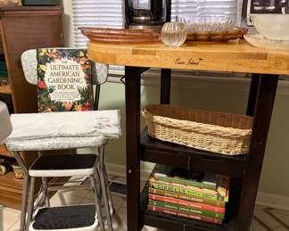 Rolling Island & Chair