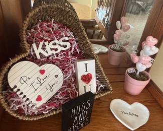 Valentine's Day Tiered Tray Decor Set