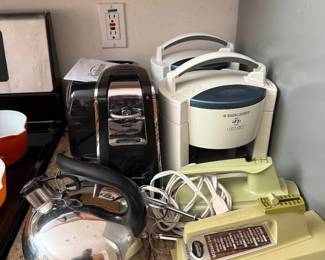 blender, coffee maker, kettle