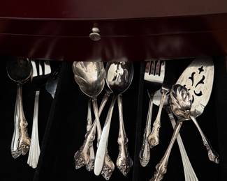 silverware set