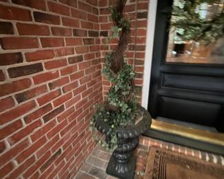 Heavy matching set of pots with fake topiary 