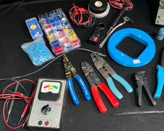 Fluke Digital Multimeter, Battery Tester