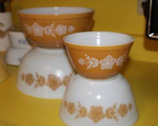 Nice Mixing Bowl Set-No Chips