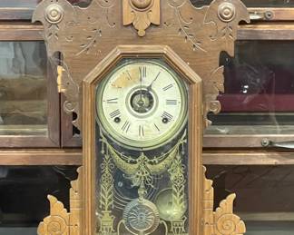 ANTIQUE GINGERBREAD CLOCK