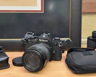 VINTAGE NIKON CAMERA