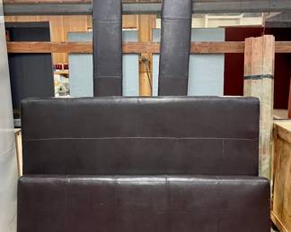 HEADBOARD/FOOTBOARD WITH MATCHING RAILS-QUEEN