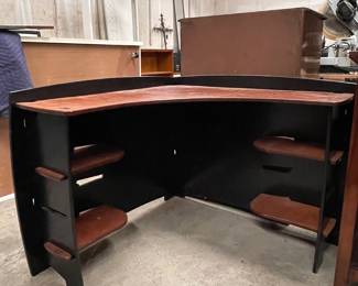 CORNER DESK