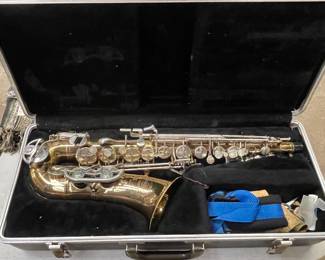 SELMER BUNDY ALTO SAXOPHONE