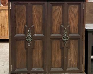 LIQUOR CABINET ON WHEELS