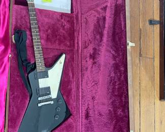 EPIPHONE INSPIRED BY GIBSON EXPLORER EBONY GUITAR