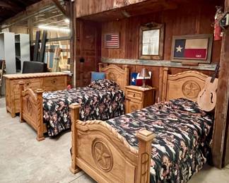SOUTHWEST RUSTIC GREAT WESTERN MOTIF TWIN BEDSPREADS WITH MATCHING SHAMS, RUSTIC TWIN BEDS WITH STAR MOTIF