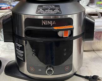 NINJA PRESSURE COOKER