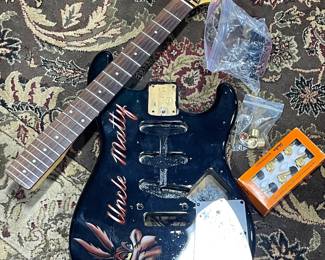 FENDER STRATOCASTER CUSTOM  PROJECT GUITAR