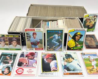 Over 1000 Baseball Cards, Mostly From The 1970s Lot #: 74