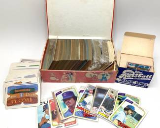 Over 500 Baseball Cards, Mostly From The 1980s Lot #: 75