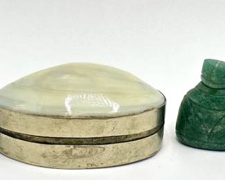 3 Antique Hand Carved Jade Chinese Snuff Bottles With Lids & Natural Clam Shell Trinket Box Lot #: 46