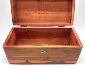 Vintage Lane Cedar Chests Box With Lock & Key Lot #: 82