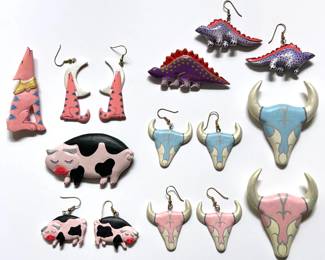 5 Large Painted Wood Jewelry Pins With Matching Earrings: Pigs, Dinosaurs, Coyotes & Bull Skulls Lot #: 101