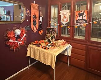 Halloween Decor