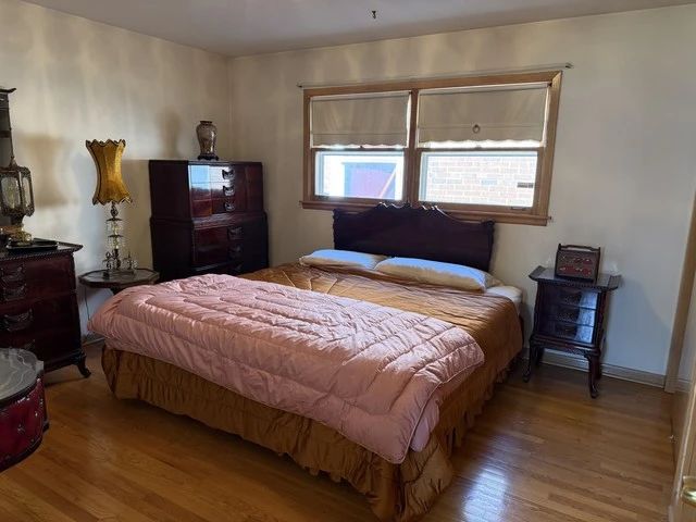 Beautiful cherry wood dresser with mirror, chest of drawers, full size headboard and nightstand.  Oriental style in almost perfect condition.