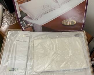 Incredible lace/thread artistry in sering 