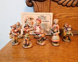 Anri Figurines