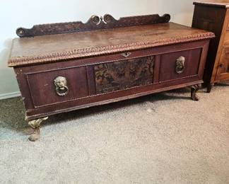 Antique Ed Roos Company of Forest Park Cedar Chest