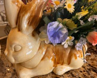 Vintage Pottery Wabbit