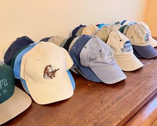 Caps