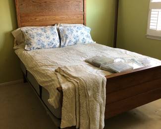 Antique Oak Queen Bed