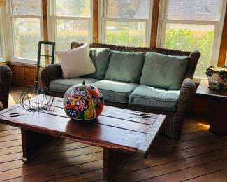 Great Porch Furniture and Decor