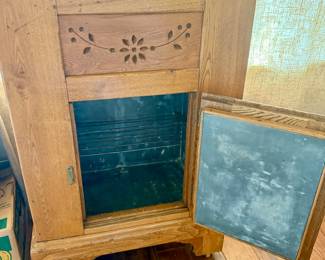 Wire / Tin interior / original 