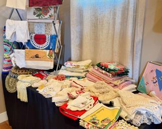Lots Vintage Linens
