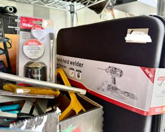 Hand-held welder