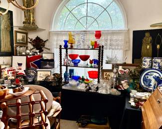 Colored glass, Chinoiserie, British decor, Wedgwood!