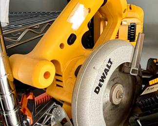 Dewalt