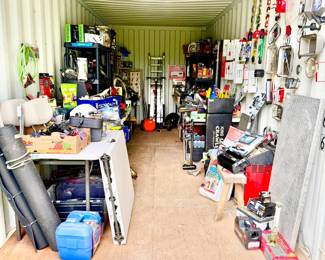 Automotive pod perfect for mechanics, cars, motorcycles, etc.